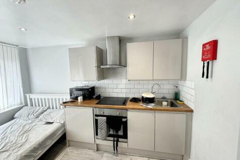 6 self-contained studios