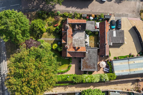 1342724-3-68a886b...