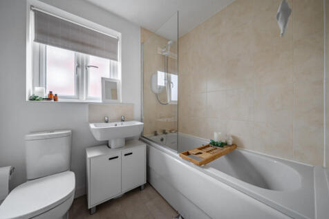 1372801-10-690218...