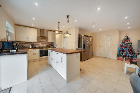 1387287-10-693973...