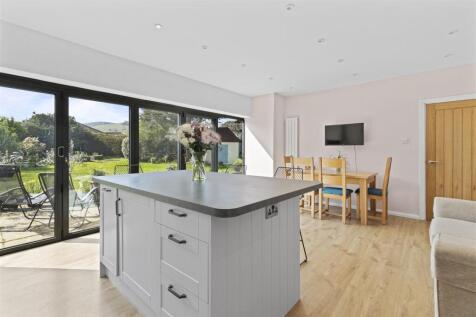Breakfast Bar