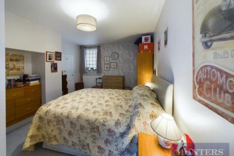 CAM03407G0-PR0441-STILL007.jpg