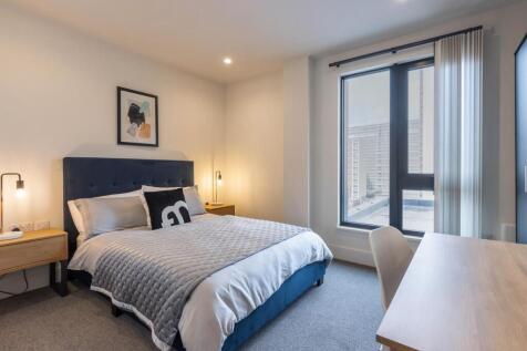 Second Bedroom (example furnishing potential)