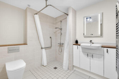 44 Wellington Par...