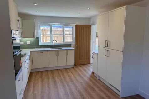 Plot 434 kitchen.jpeg