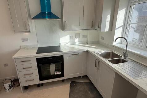 Plot 362 kitchen.jpg