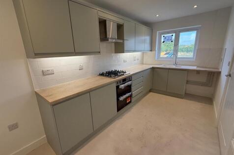 Plot 449 kitchen.jpg