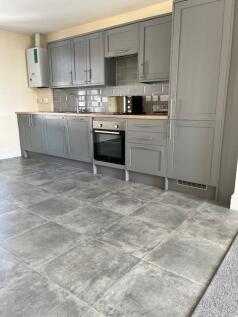 Kitchen 1.jpg