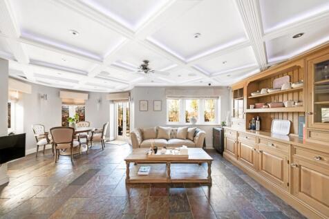 LIVING DINING KITCHEN
