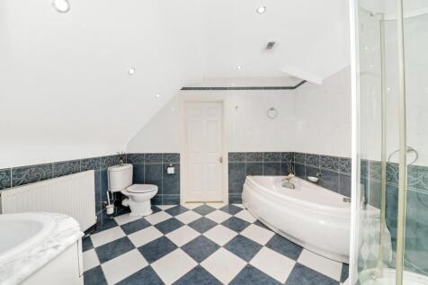 HOUSE BATHROOM