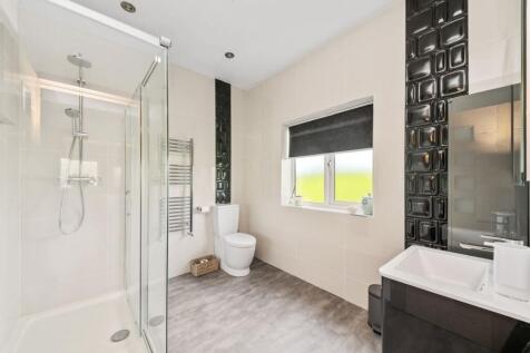 BEDROOM TWO EN-SUITE