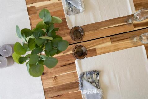 OPEN-PLAN DINING KITCHEN