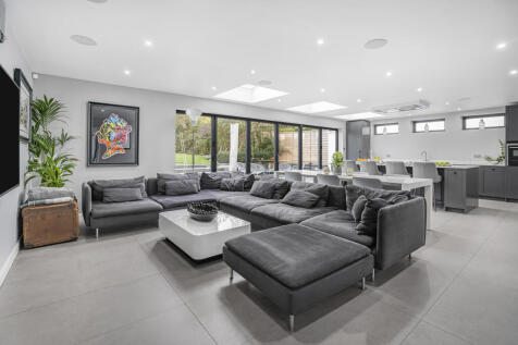 Kitchen/Dining/Family Room