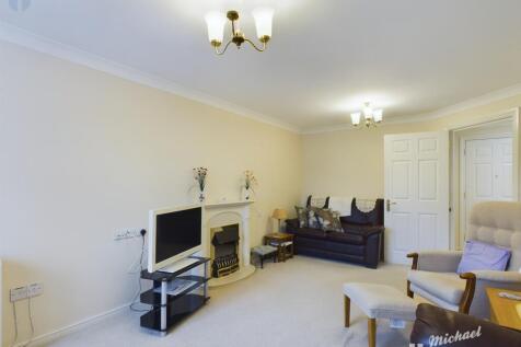 CAM03218G0-PR0378-STILL005