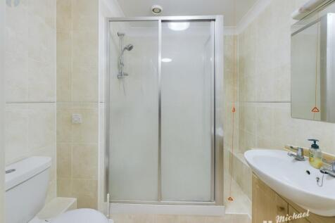 CAM03852G0-PR0103-STILL002