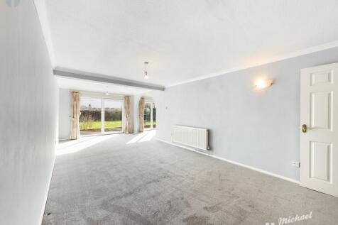 CAM00621P1-PR0425-STILL25