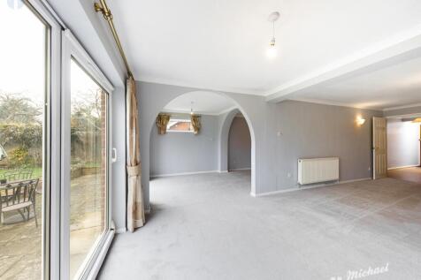 CAM00621P1-PR0425-STILL26