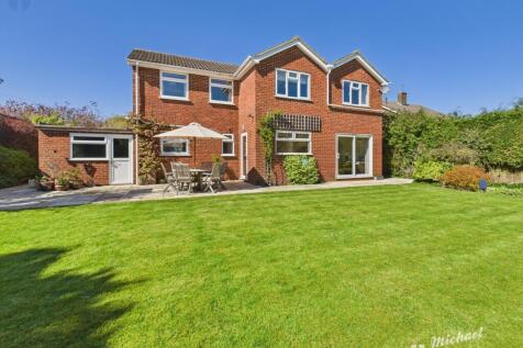 CAM03852G0-PR0243-STILL006