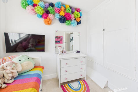 CAM03852G0-PR0304-STILL014