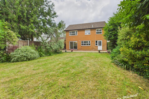 CAM03852G0-PR0315-STILL018