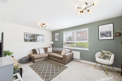 CAM03218G0-PR0704-STILL007