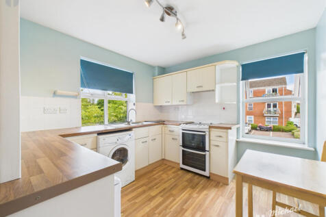 CAM03218G0-PR0742-STILL007