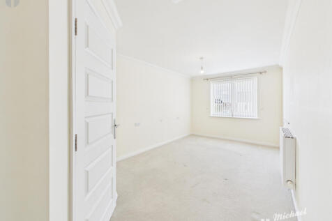 CAM03852G0-PR0478-STILL013