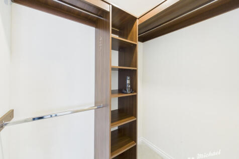 CAM03852G0-PR0478-STILL012