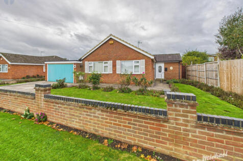 CAM03852G0-PR0457-STILL021