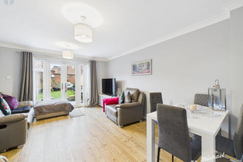 742bb0d2b5b44f95a05cdcf4a178ba65_80_CAM03218G0-PR0