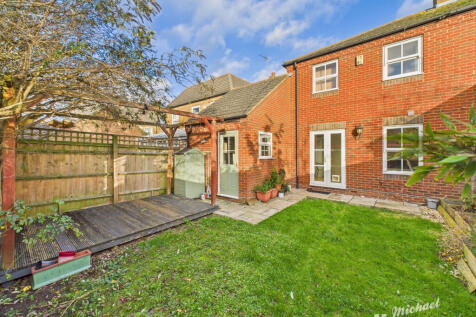 90fc896f5bee4e85b8d43aacd6a86c5b_80_CAM03218G0-PR0