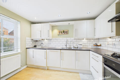 873241e24c984da7a56af52a5d5b4002_80_CAM03218G0-PR0