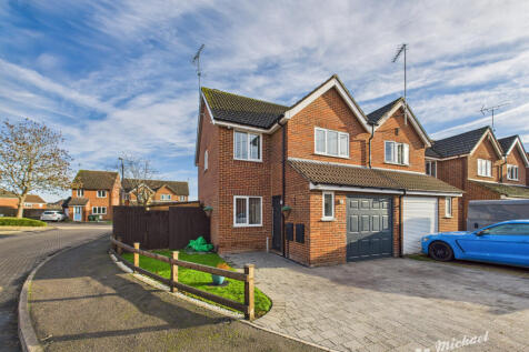 CAM03852G0-PR0518-STILL019