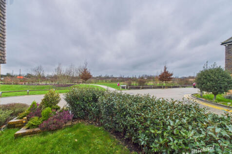 e69cc27680074b9bb7733de3cf6d1956_80_CAM03218G0-PR0