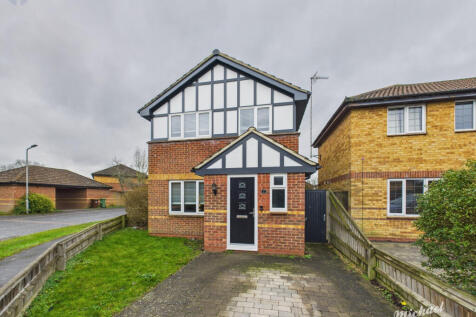 CAM03852G0-PR0544-STILL020