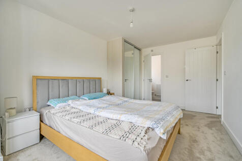 1329956-5-688cc36...