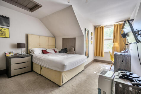 1341947-2-68b1d18...