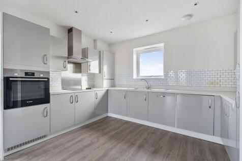 1387564-11-6932d8...