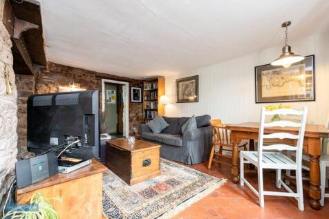 Sitting/Dining Room