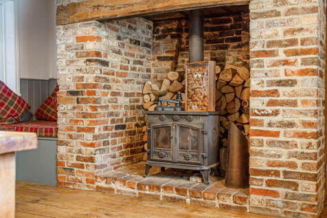 84228_Manor Farm ...