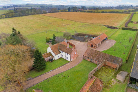 84228_Manor Farm,...