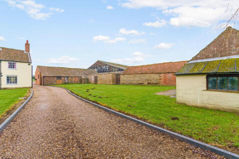 84228_Manor Farm,...