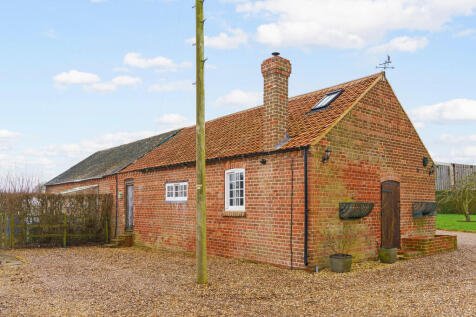 84228_Manor Farm,...