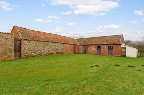 84228_Manor Farm,...