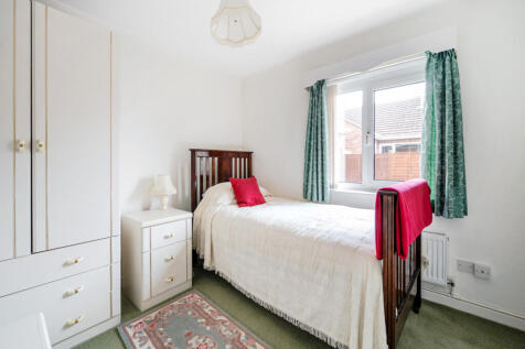 1297316-5-682d9bb...