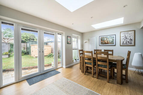 1330708-11-688b52...