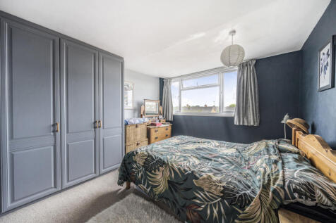 1330708-19-688b54...