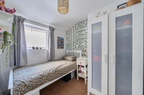 1354397-5-68c3f8a...