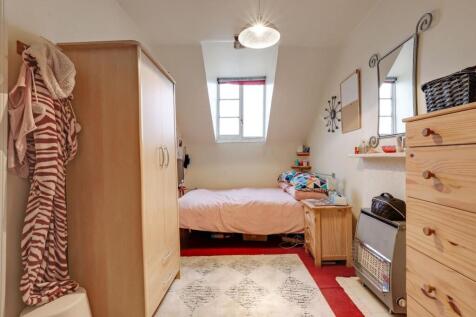 10-5ab7JHPropWpen - 9 Suffolk Road - 28-medium.jpg