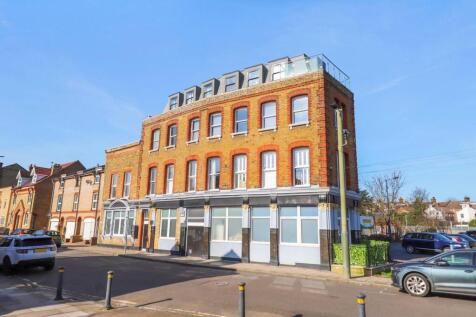 15-158bJHPropWorld - 1 Hollywood House - 44 (1)-me